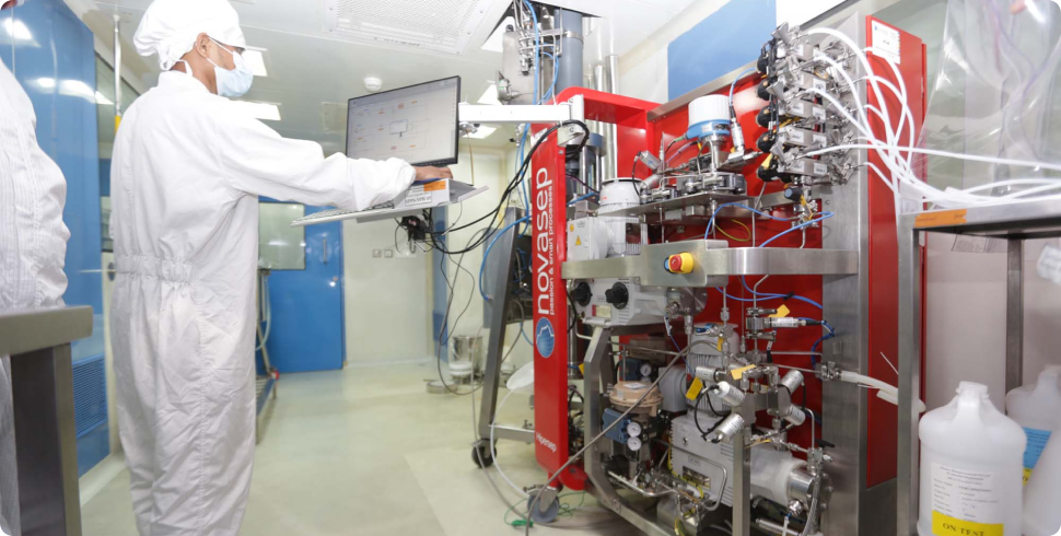 Peptide development and manufacturing equipment